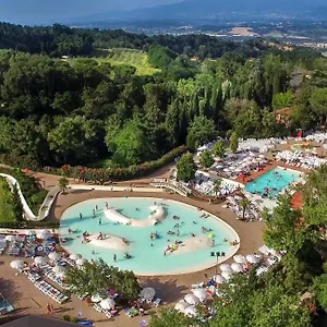 Hu Norcenni Girasole Village Holiday park
